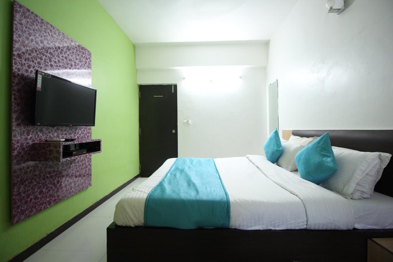 Hotel Hillton Gandhinagar Exterior foto