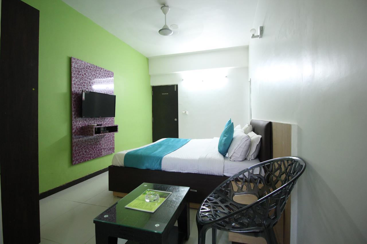 Hotel Hillton Gandhinagar Exterior foto