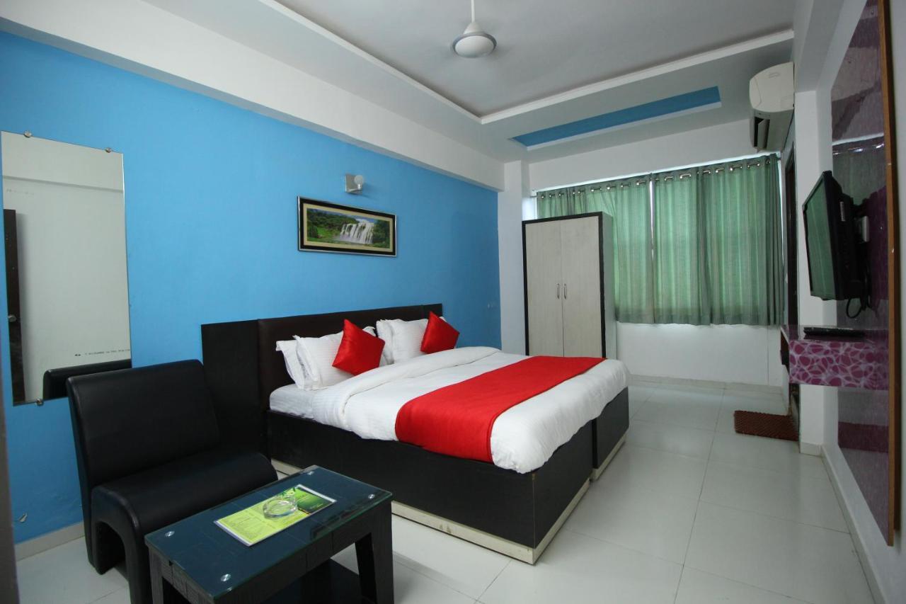 Hotel Hillton Gandhinagar Exterior foto